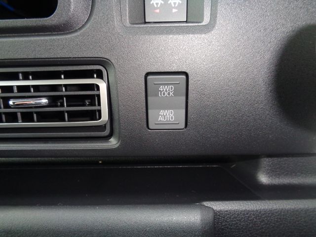 DAIHATSU ATRAI van 4WD 2025