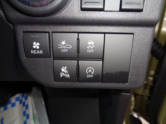 DAIHATSU ATRAI van 4WD 2025