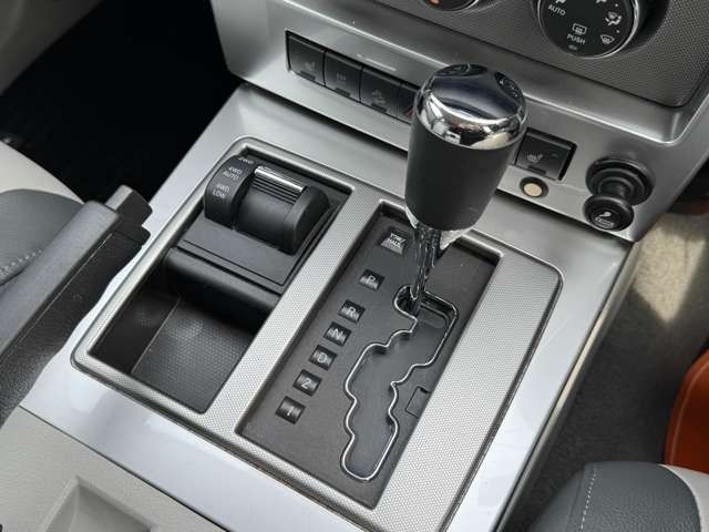 JEEP JEEP CHEROKEE 2008