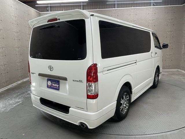 TOYOTA HIACE van 2WD 2018