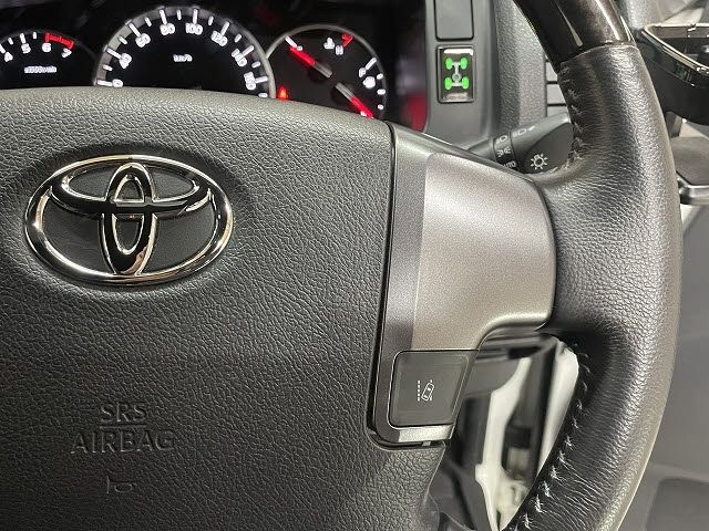 TOYOTA HIACE van 2WD 2018