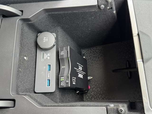 JAGUAR JAGUAR E-PACE 2019