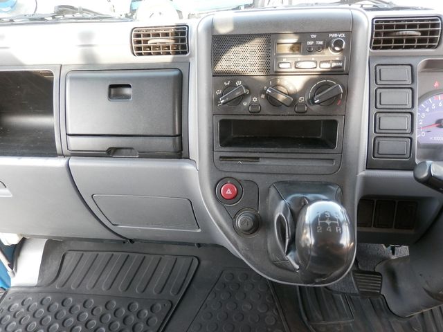 MITSUBISHI CANTER 2005