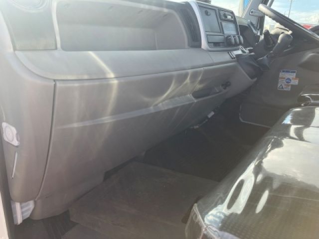 MITSUBISHI CANTER 2022