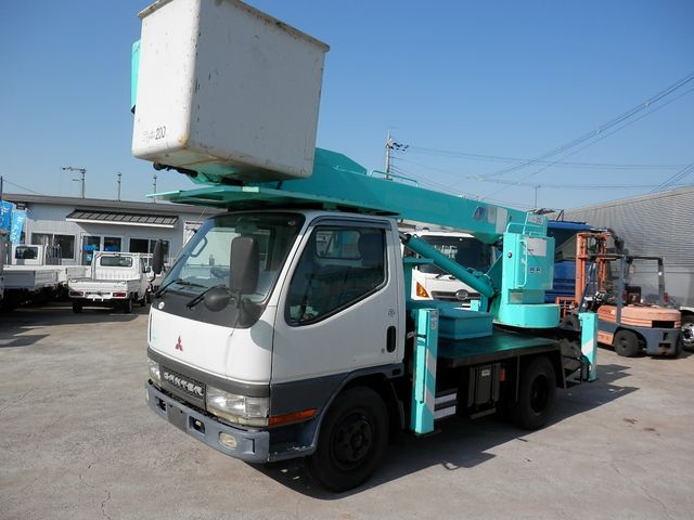 MITSUBISHI CANTER 2003