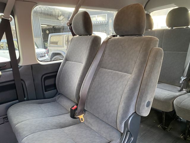 TOYOTA HIACE wagon 2018