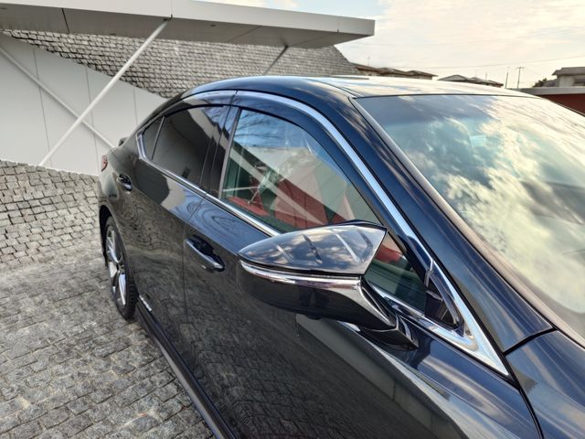 TOYOTA LEXUS ES300h 2020