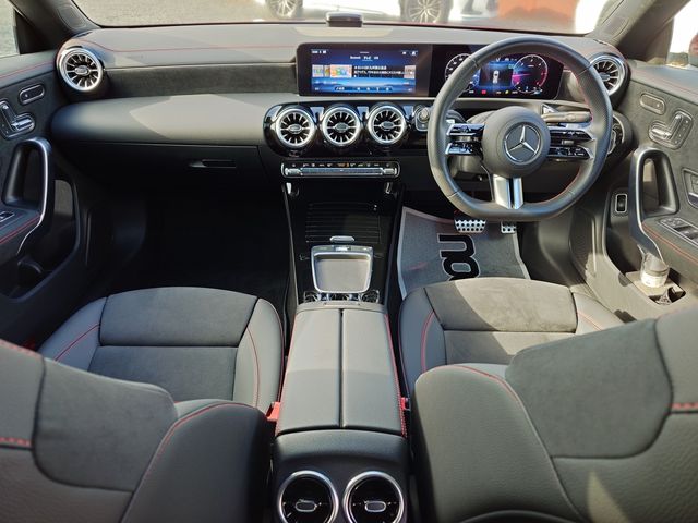 MERCEDES BENZ MERCEDES BENZ CLA Shooting Brake 2024