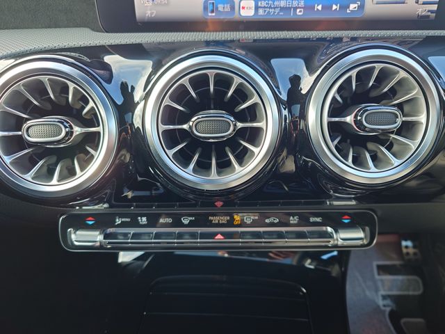 MERCEDES BENZ MERCEDES BENZ CLA Shooting Brake 2024