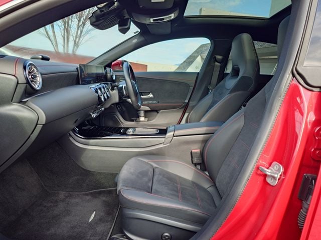 MERCEDES BENZ MERCEDES BENZ CLA Shooting Brake 2024