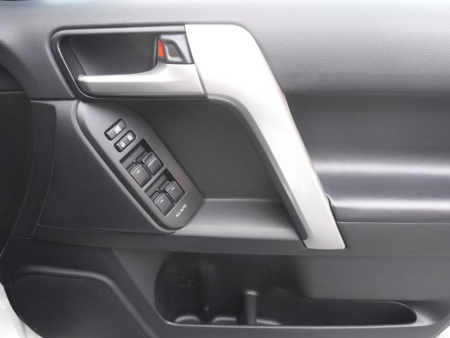 TOYOTA LANDCRUISER PRADO 2020