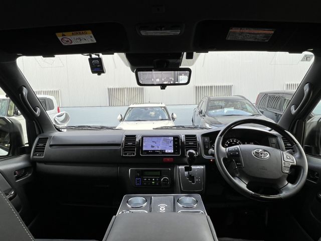 TOYOTA HIACE van 2WD 2021