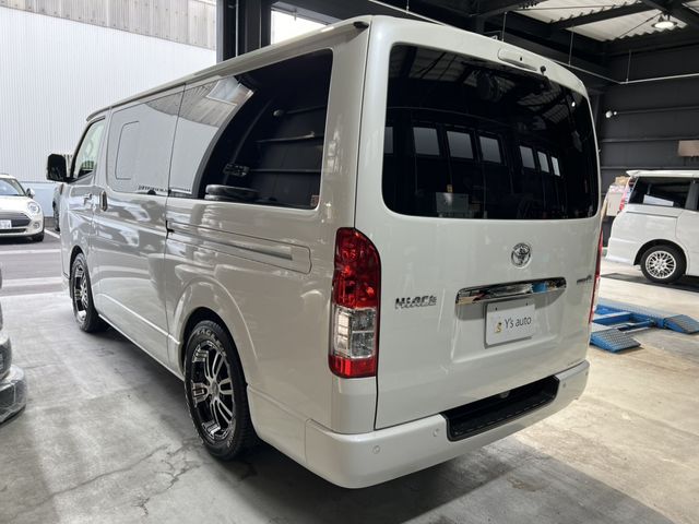 TOYOTA HIACE van 2WD 2021