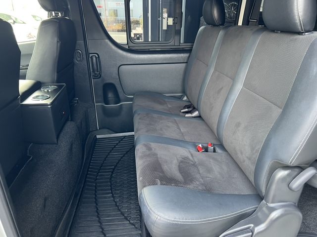 TOYOTA HIACE van 2WD 2021