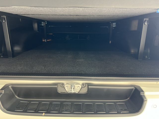 TOYOTA HIACE van 2WD 2021