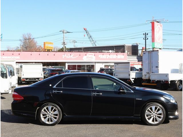 TOYOTA CROWN sedan hybrid 2010