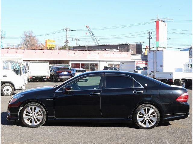 TOYOTA CROWN sedan hybrid 2010