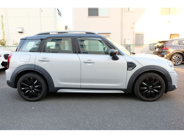 BMW MINI COOPER D CROSSOVER 2021