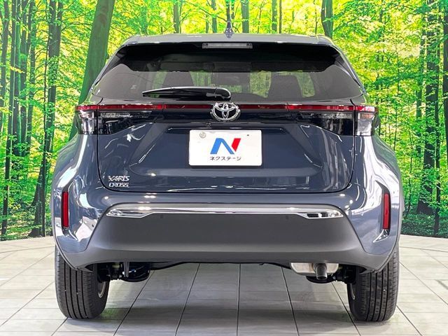 TOYOTA YARIS CROSS 2025