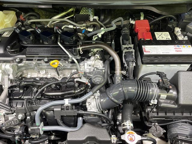 TOYOTA YARIS CROSS 2025