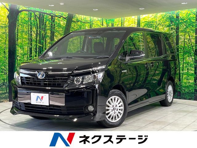 TOYOTA VOXY HYBRID 2015