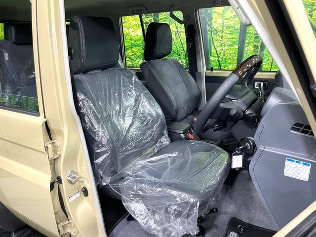 TOYOTA LANDCRUISER 70 2025