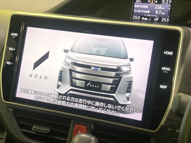 TOYOTA NOAH 2019