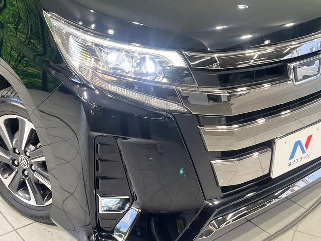 TOYOTA NOAH 2019