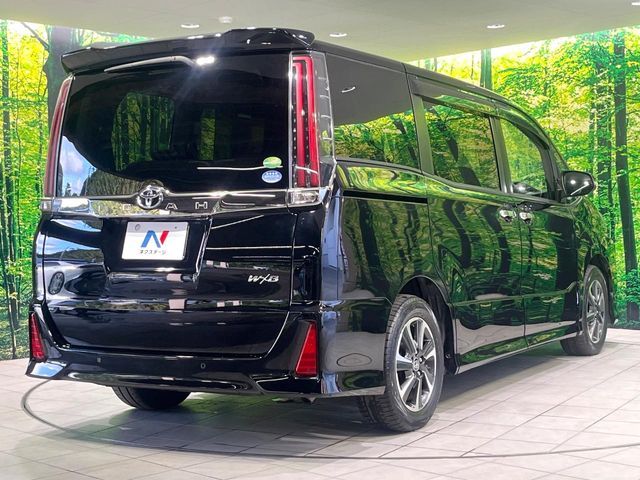 TOYOTA NOAH 2019
