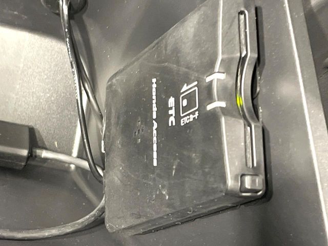 HONDA VEZEL HYBRID 2014