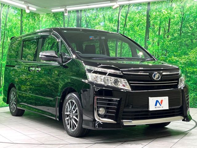 TOYOTA VOXY 2016