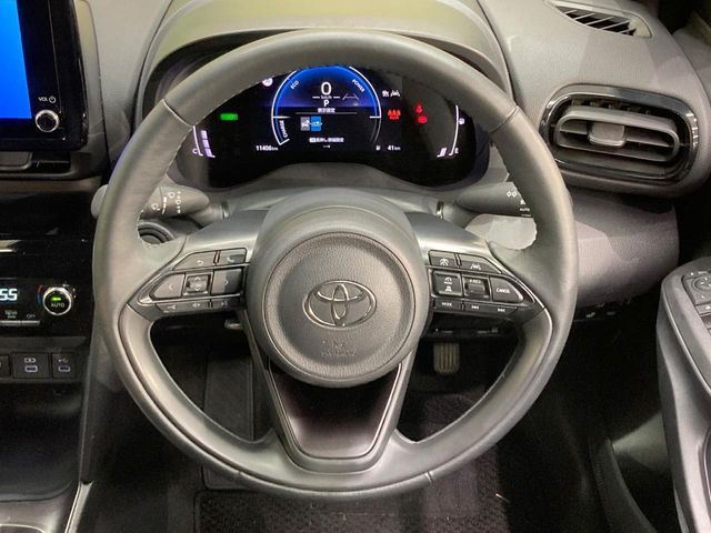 TOYOTA YARIS CROSS HYBRID 2025