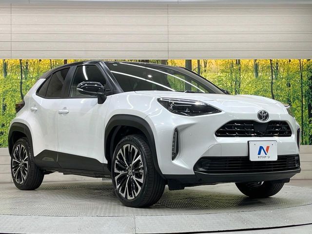 TOYOTA YARIS CROSS HYBRID 2025