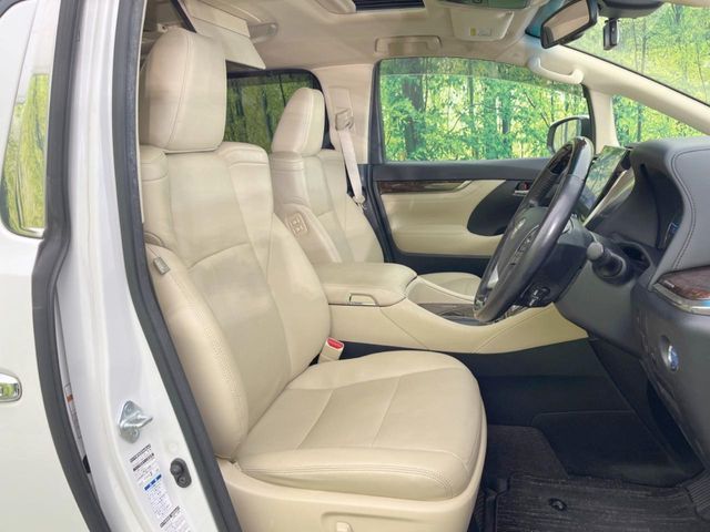 TOYOTA ALPHARD hybrid 4WD 2020