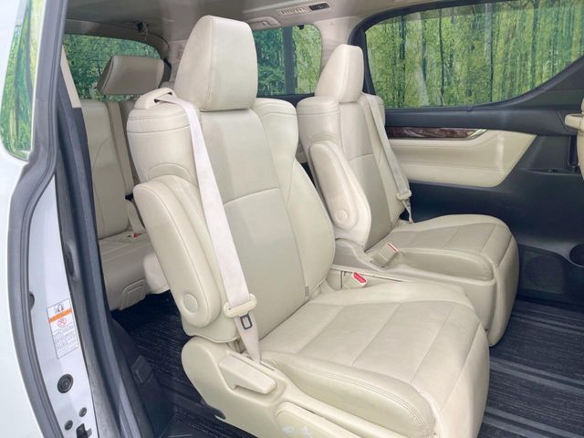 TOYOTA ALPHARD hybrid 4WD 2020