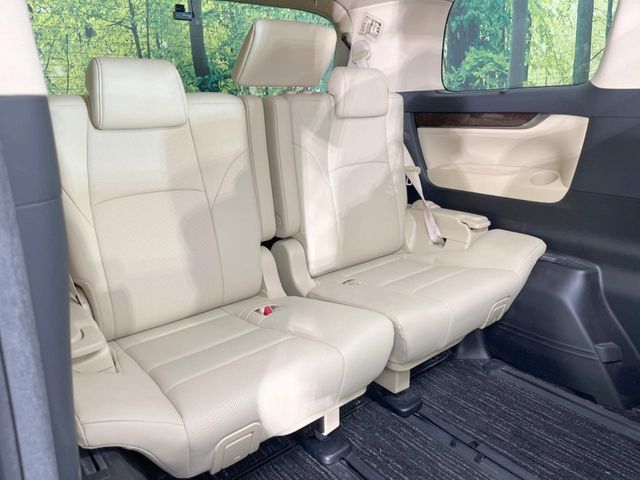 TOYOTA ALPHARD hybrid 4WD 2020