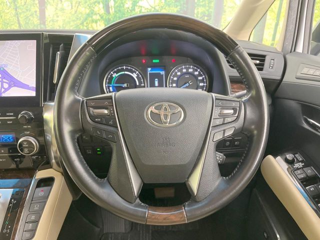 TOYOTA ALPHARD hybrid 4WD 2020