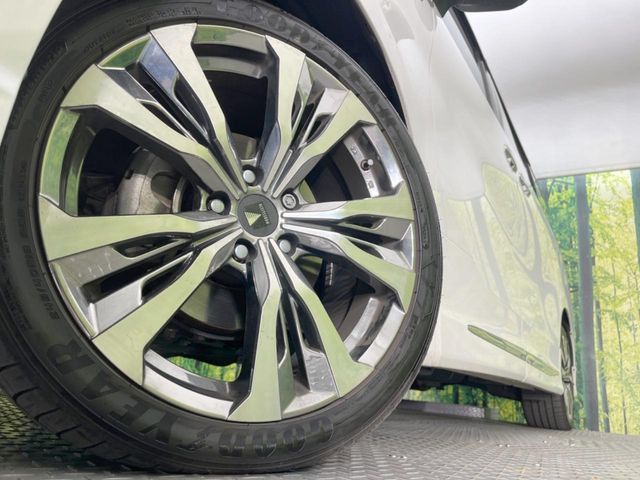 TOYOTA ALPHARD hybrid 4WD 2020