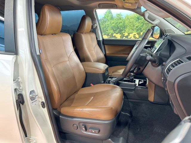 TOYOTA LANDCRUISER PRADO 2022