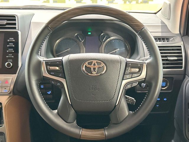 TOYOTA LANDCRUISER PRADO 2022