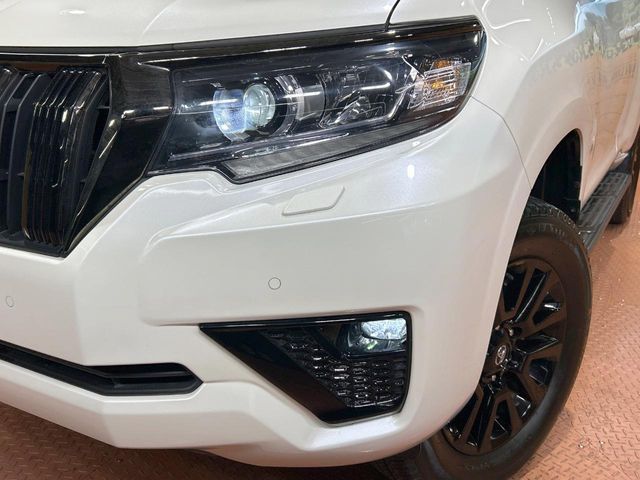 TOYOTA LANDCRUISER PRADO 2022