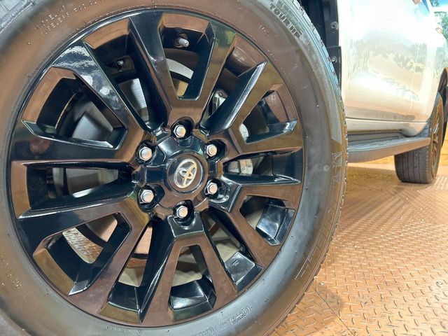 TOYOTA LANDCRUISER PRADO 2022