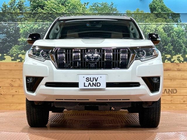 TOYOTA LANDCRUISER PRADO 2022