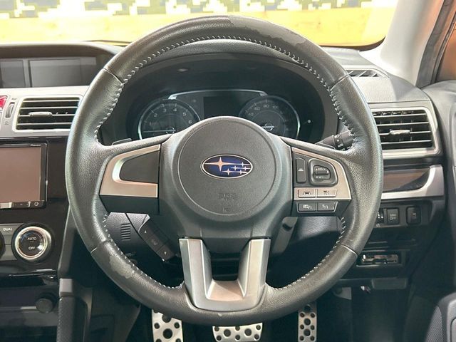 SUBARU FORESTER 2017