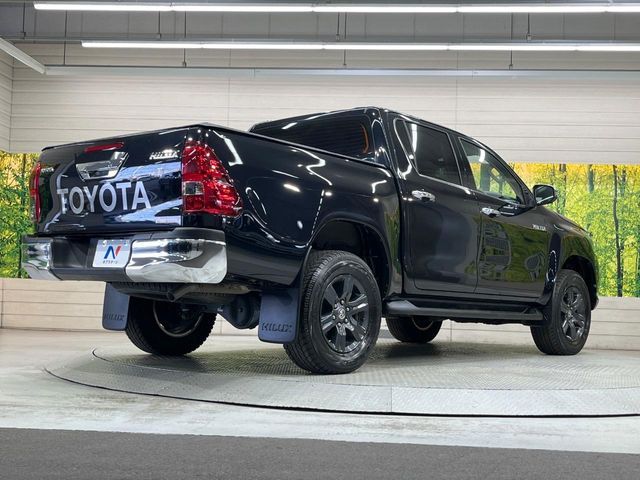 TOYOTA HILUX 4WD 2019