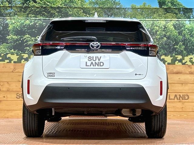 TOYOTA YARIS CROSS HYBRID 2025