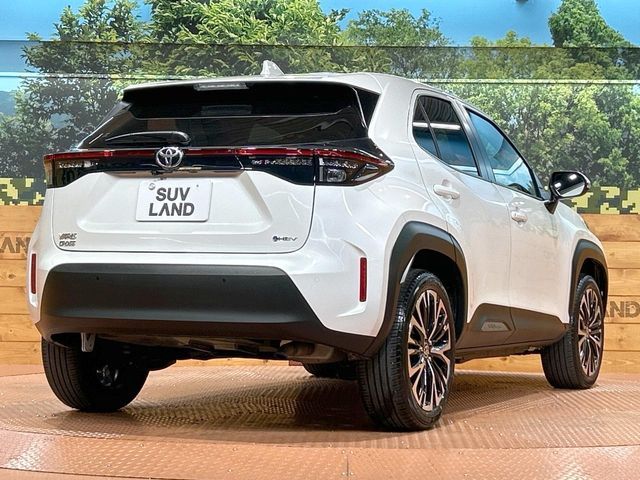 TOYOTA YARIS CROSS HYBRID 2025