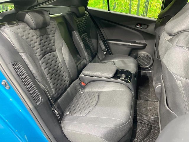 TOYOTA PRIUS PHV 2018