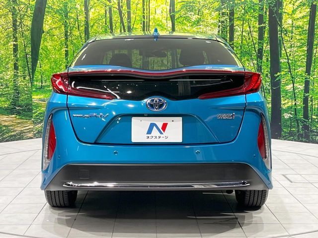 TOYOTA PRIUS PHV 2018