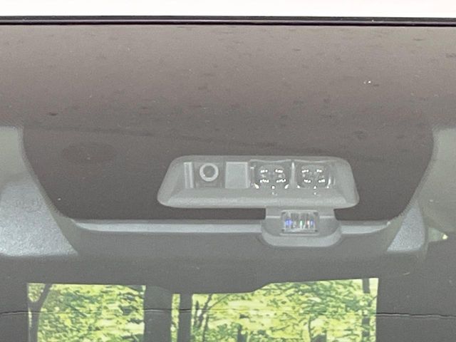 MITSUBISHI DELICA D:5 4WD 2024